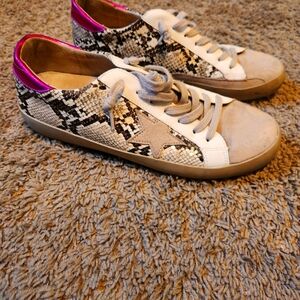 Shu shop Paloma size 10 beautiful vibrant shoes